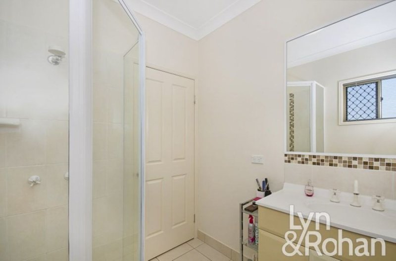 Photo - 10 Parklands Drive, Mount Louisa QLD 4814 - Image 7