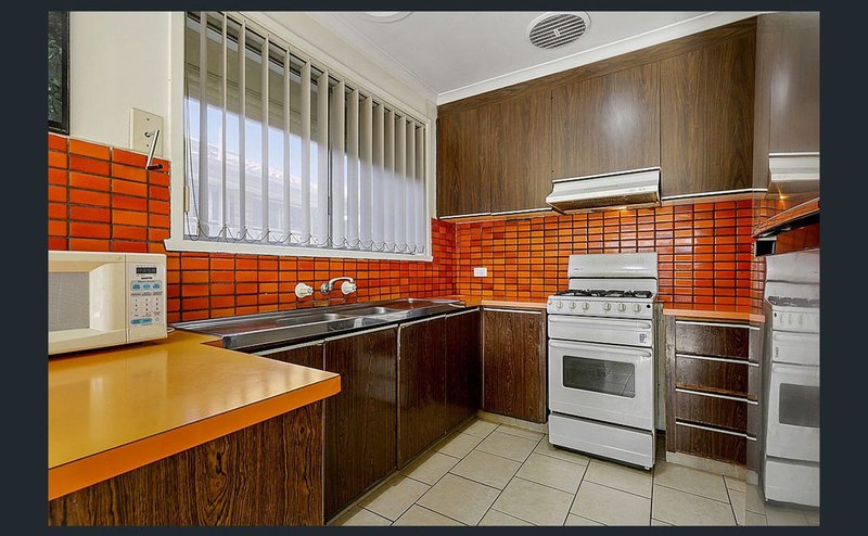 Photo - 10 Parramatta Crescent, Noble Park VIC 3174 - Image 2