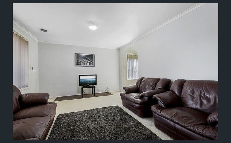 Photo - 10 Parramatta Crescent, Noble Park VIC 3174 - Image 5
