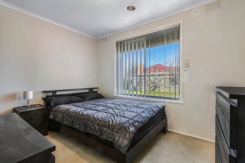 Photo - 10 Parramatta Crescent, Noble Park VIC 3174 - Image 8