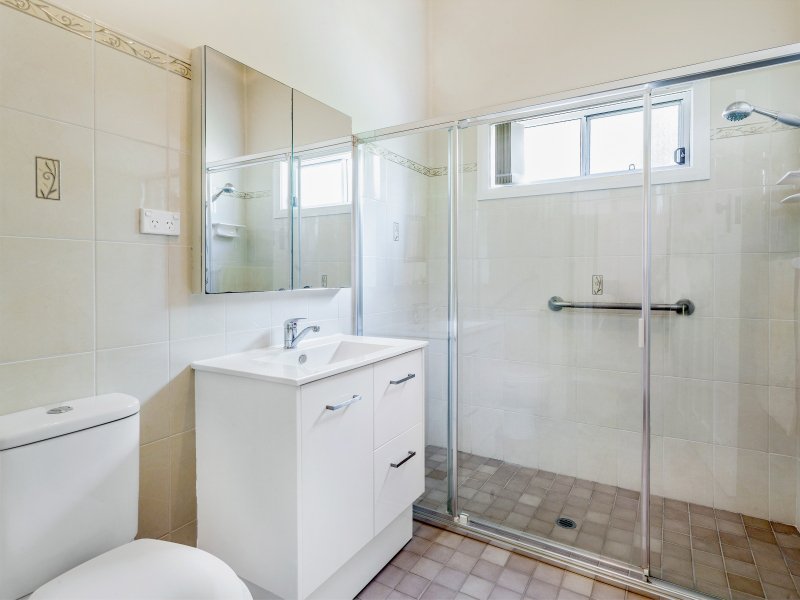 Photo - 10 Parsons Street, West Wollongong NSW 2500 - Image 6