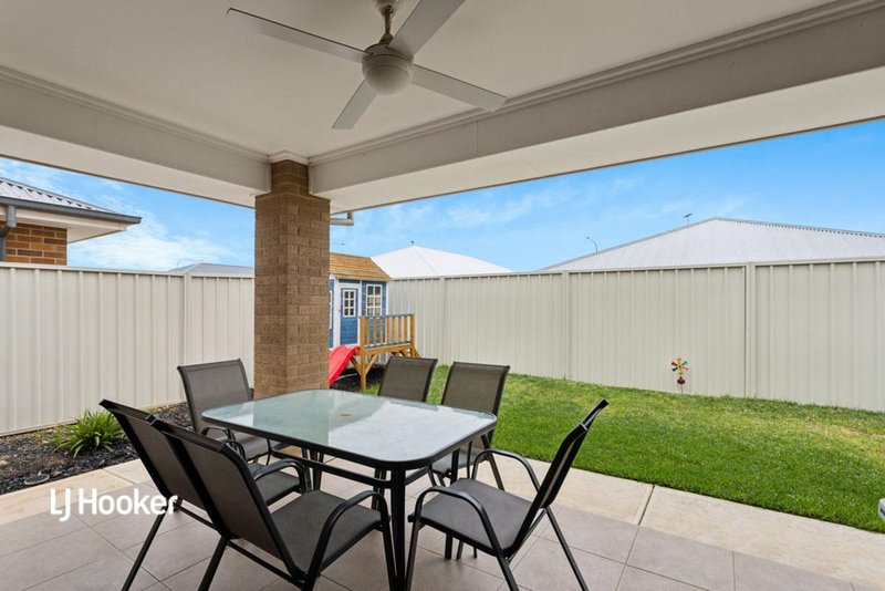 Photo - 10 Pasanda Road, Munno Para West SA 5115 - Image 14