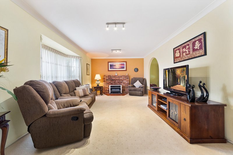 Photo - 10 Patrick Street, Bateau Bay NSW 2261 - Image 4