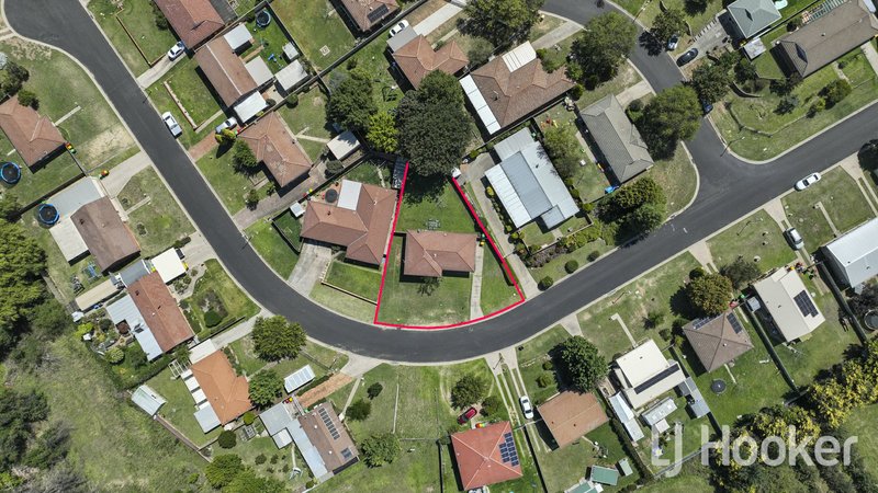 Photo - 10 Patterson Place, Kelso NSW 2795 - Image 10