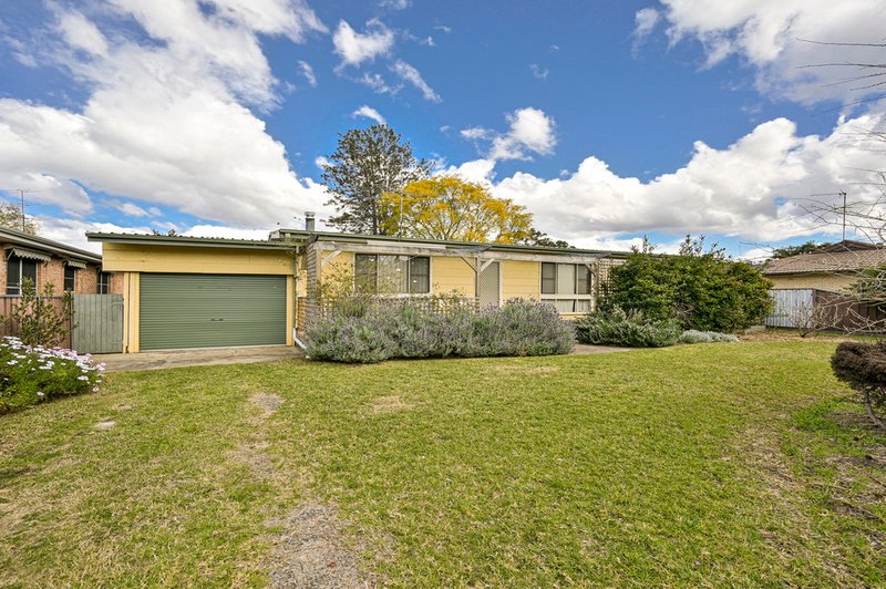 Photo - 10 Patterson Street, Tahmoor NSW 2573 - Image 3