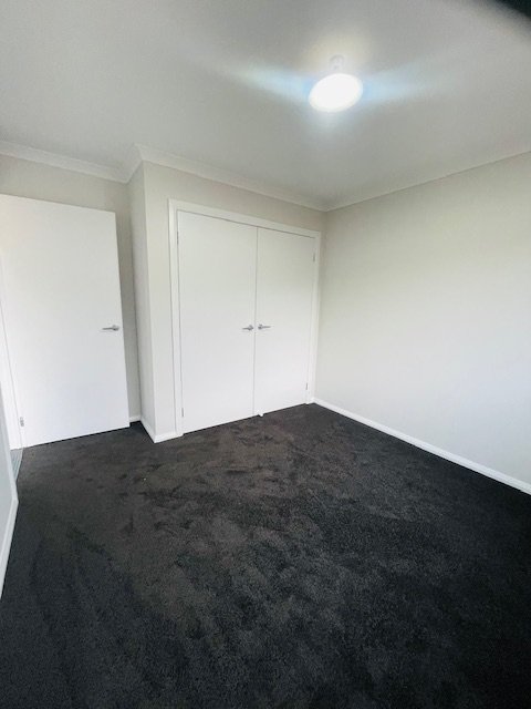 Photo - 10 Pawling Street, Rockbank VIC 3335 - Image 5