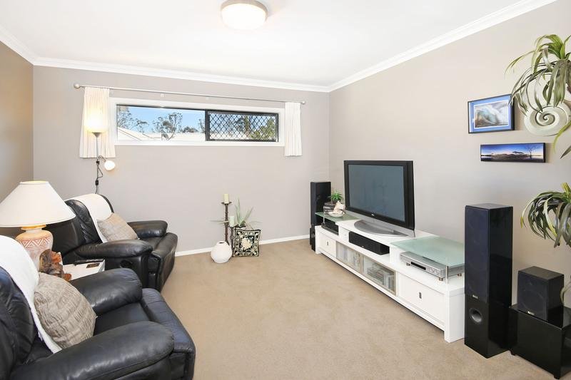 Photo - 10 Paynters Pocket Ave , Palmwoods QLD 4555 - Image 6