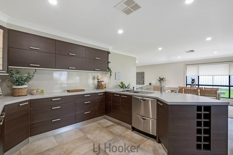 Photo - 10 Peachwood Close, Warners Bay NSW 2282 - Image 9