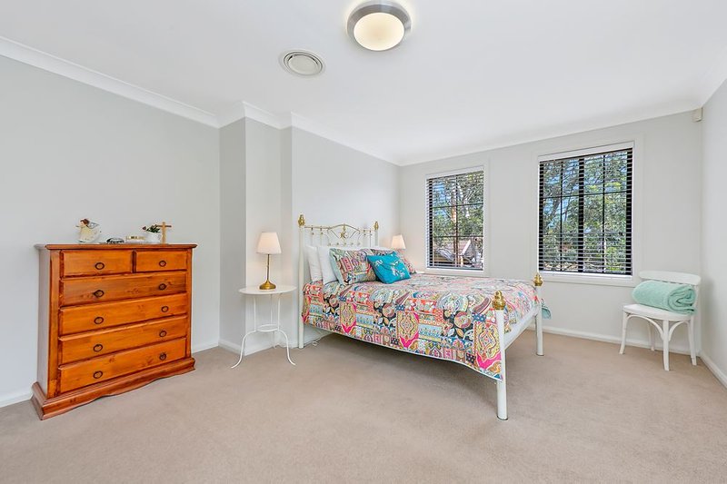 Photo - 10 Peartree Circuit, West Pennant Hills NSW 2125 - Image 5