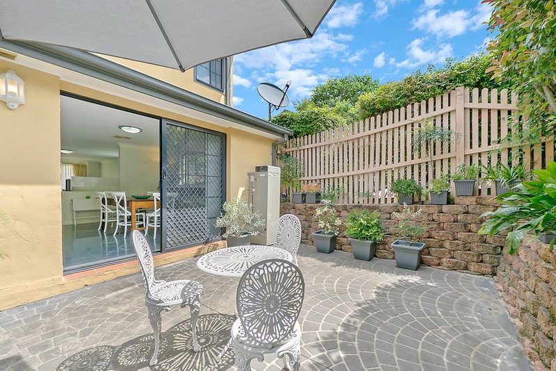 Photo - 10 Peartree Circuit, West Pennant Hills NSW 2125 - Image 7