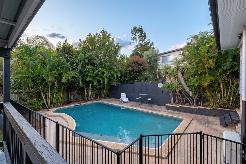 Photo - 10 Penambul Crescent, Ferny Hills QLD 4055 - Image 4