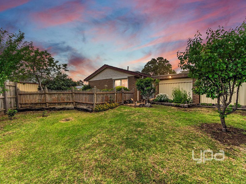 Photo - 10 Penfold Place, Albanvale VIC 3021 - Image 9