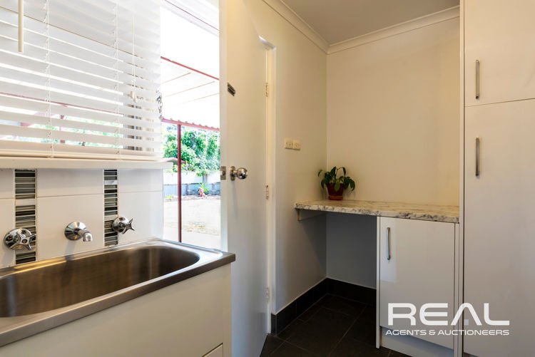 Photo - 10 Penong Crescent, Salisbury North SA 5108 - Image 15