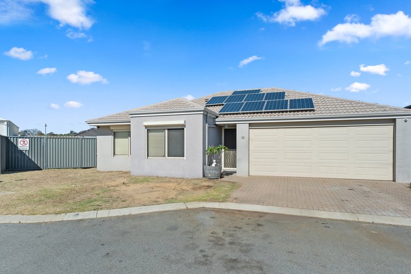 Photo - 10 Peto Close, Baldivis WA 6171 - Image 3