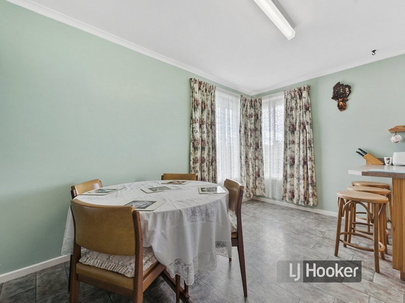 Photo - 10 Petunia Street, Wynyard TAS 7325 - Image 4