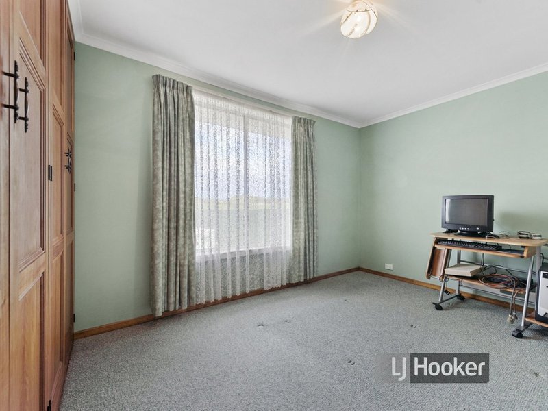 Photo - 10 Petunia Street, Wynyard TAS 7325 - Image 9