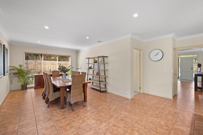 Photo - 10 Pezzimenti Place, Wonga Park VIC 3115 - Image 5