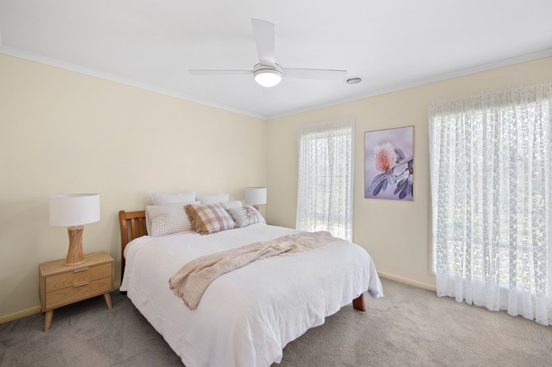 Photo - 10 Pezzimenti Place, Wonga Park VIC 3115 - Image 13