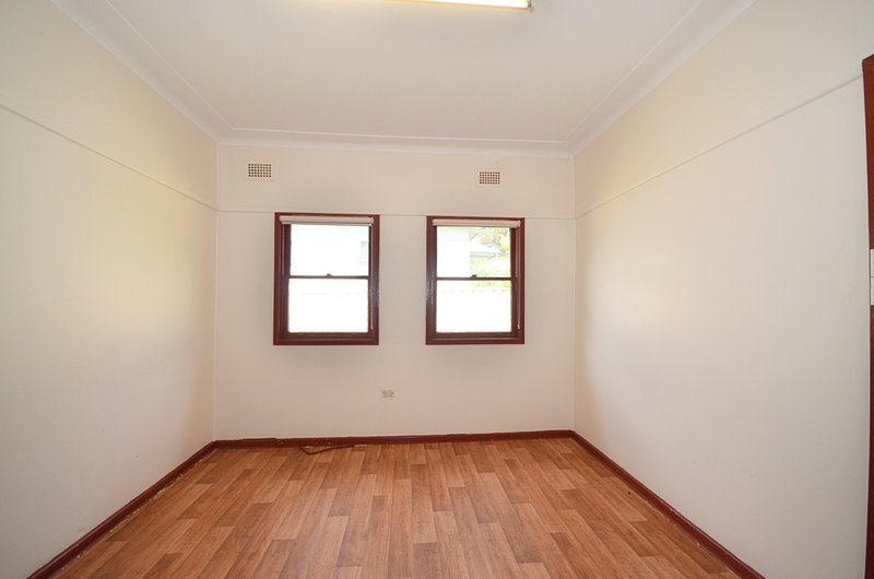 Photo - 10 Phillip Street, St Marys NSW 2760 - Image 5