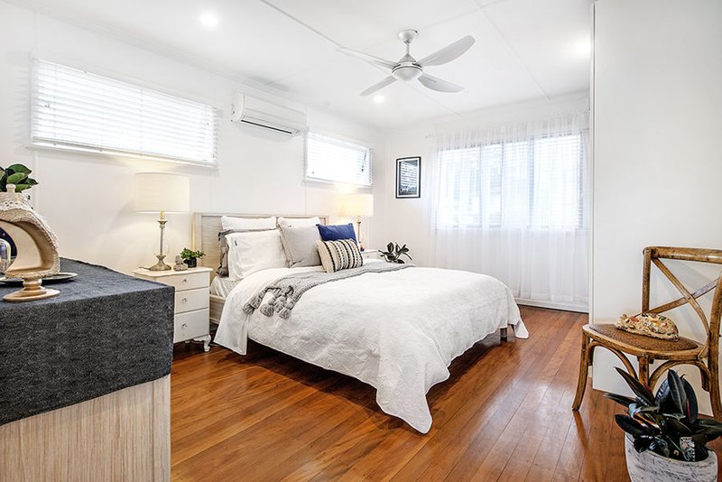 Photo - 10 Phoebus Street, Upper Mount Gravatt QLD 4122 - Image 6