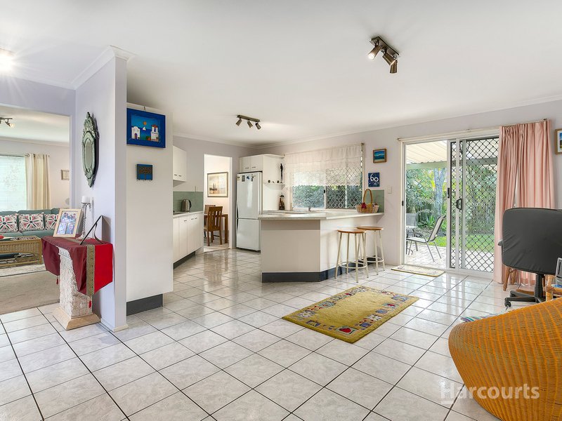 Photo - 10 Pine Tree Close, Fitzgibbon QLD 4018 - Image 3