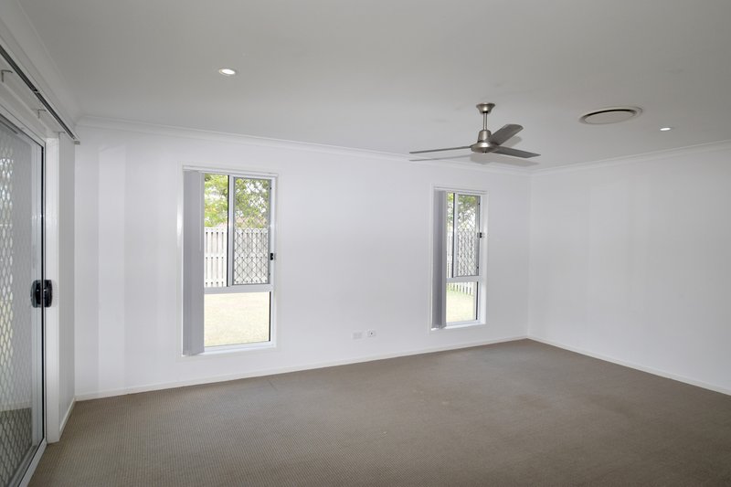 Photo - 10 Pipit Place, Glen Eden QLD 4680 - Image 13