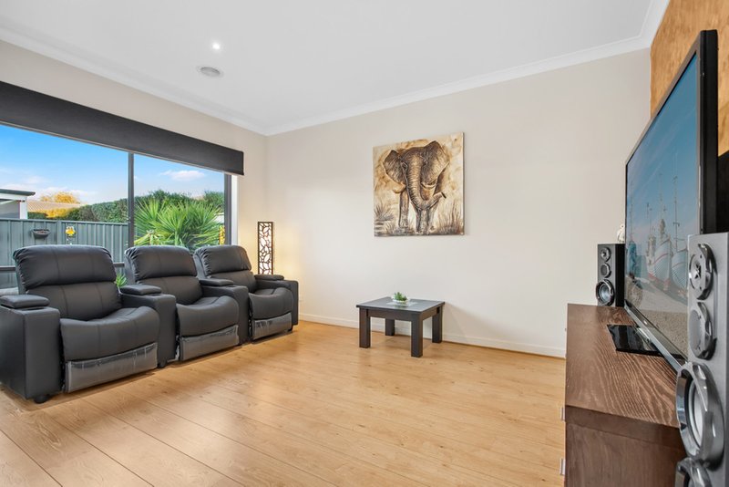 Photo - 10 Pluto Grove, Mernda VIC 3754 - Image 10