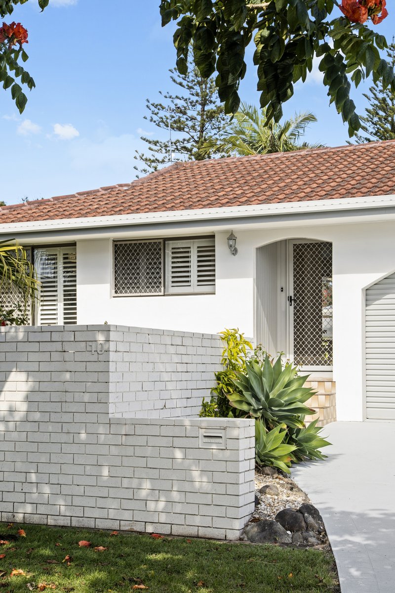 Photo - 10 Poinciana Blvd , Broadbeach Waters QLD 4218 - Image 20