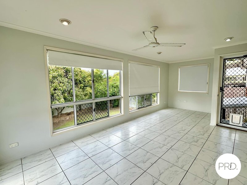 Photo - 10 Polmaise Street, Boyne Island QLD 4680 - Image 3