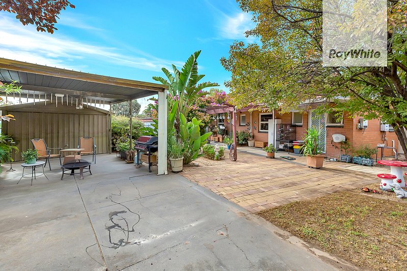 Photo - 10 Ponsford Crescent, Parafield Gardens SA 5107 - Image 9