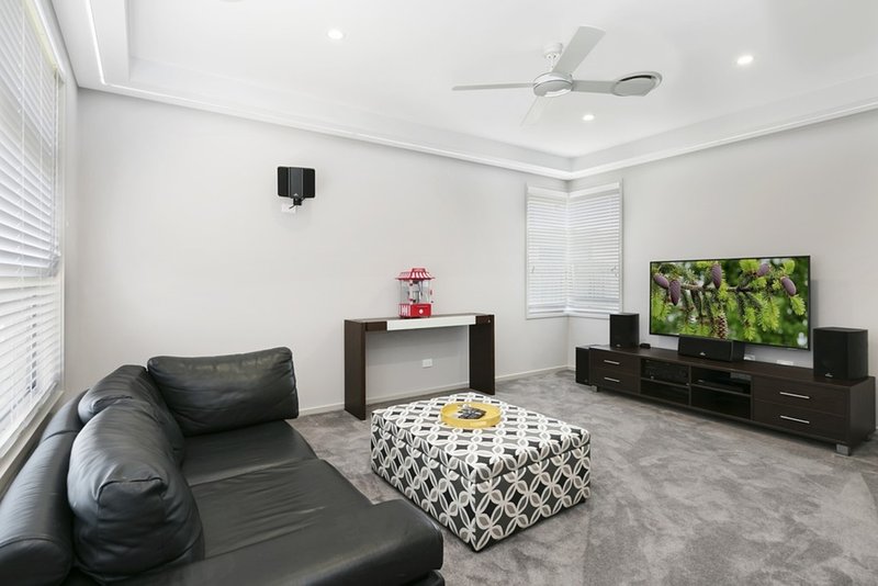 Photo - 10 Portmarnock Street, North Lakes QLD 4509 - Image 4