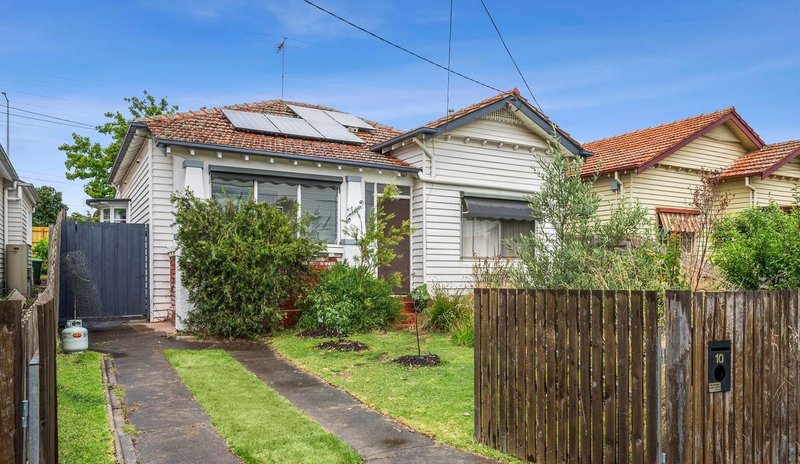 10 Price Street, Reservoir VIC 3073