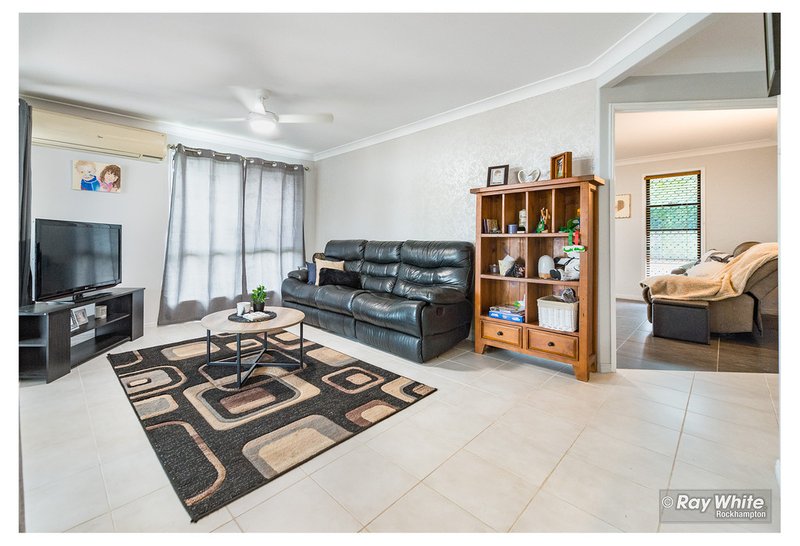 Photo - 10 Primrose Avenue, Norman Gardens QLD 4701 - Image 6