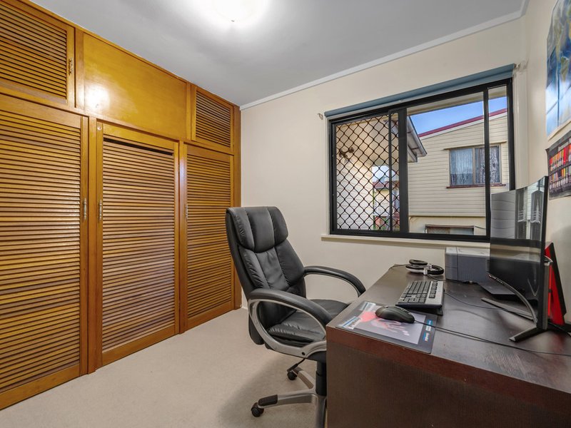 Photo - 10 Primula Street, Nudgee QLD 4014 - Image 13