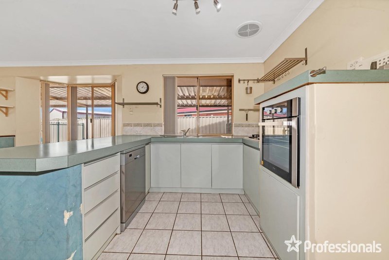 Photo - 10 Primus Place, Warnbro WA 6169 - Image 8