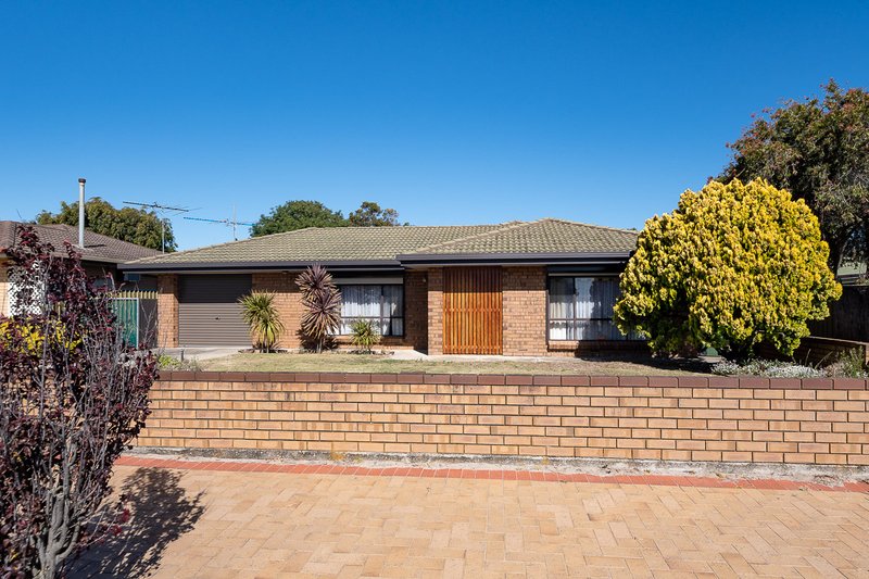 Photo - 10 Princes Highway, Meningie SA 5264 - Image 3