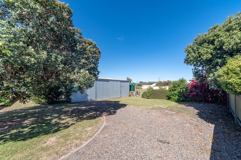 Photo - 10 Princes Highway, Meningie SA 5264 - Image 4