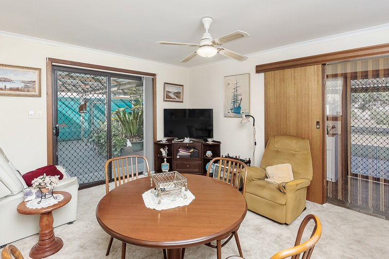 Photo - 10 Princes Highway, Meningie SA 5264 - Image 12