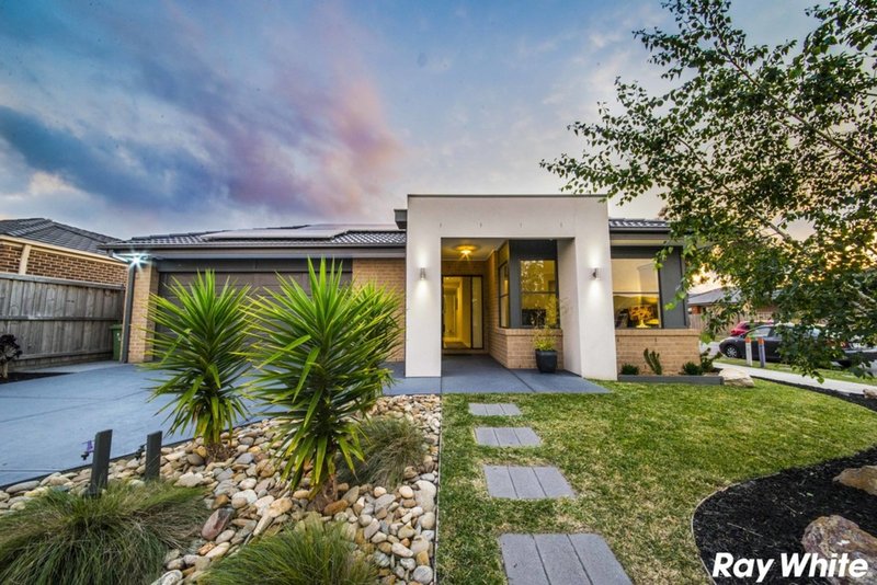 10 Princeton Place, Cranbourne West VIC 3977