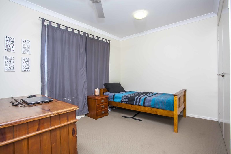 Photo - 10 Principal Place, Jones Hill QLD 4570 - Image 11