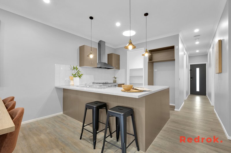 Photo - 10 Prism Walk, Epping VIC 3076 - Image 8