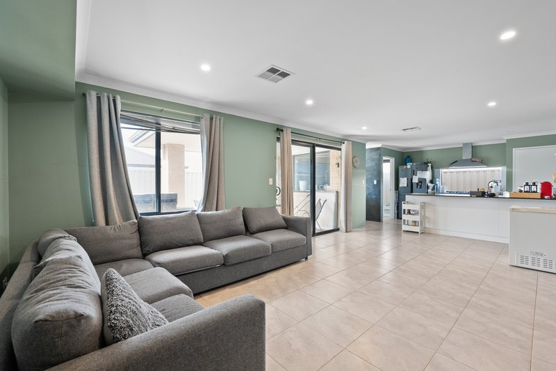 Photo - 10 Pristine Loop, Baldivis WA 6171 - Image 8