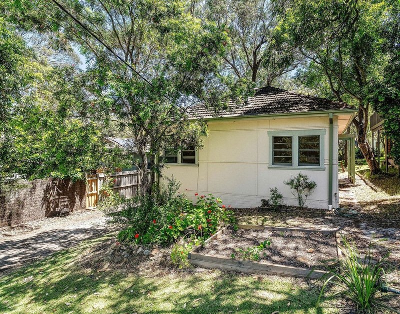 Photo - 10 Putty Beach Road, Killcare NSW 2257 - Image 3