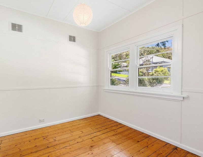 Photo - 10 Putty Beach Road, Killcare NSW 2257 - Image 4