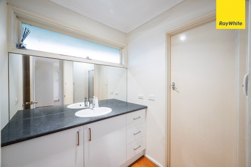 Photo - 10 Quail Crescent, Melton VIC 3337 - Image 12
