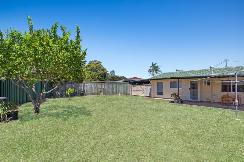 Photo - 10 Quandong Street, Crestmead QLD 4132 - Image 15