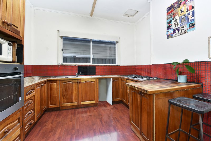 Photo - 10 Queen Street, Coburg VIC 3058 - Image 2