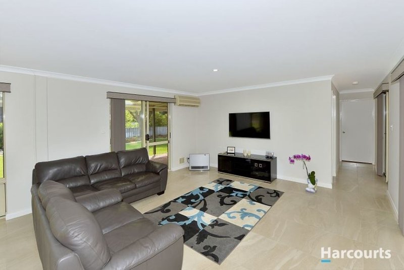 Photo - 10 Queenscliff Rise, Greenfields WA 6210 - Image 7