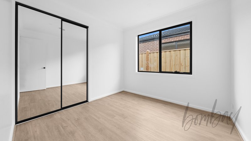 Photo - 10 Radiata Street, Beveridge VIC 3753 - Image 11