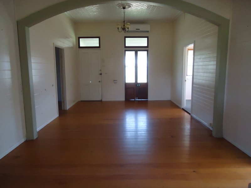 Photo - 10 Rae Street, Ayr QLD 4807 - Image 2